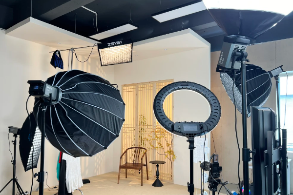 How GlowStream Labs Ignited a Fashion Brand’s Virtual Runway Revolution